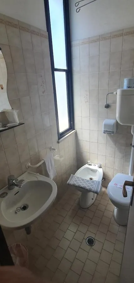 Hotel Vela Azzurra Ρίμινι 2*,  Ιταλία